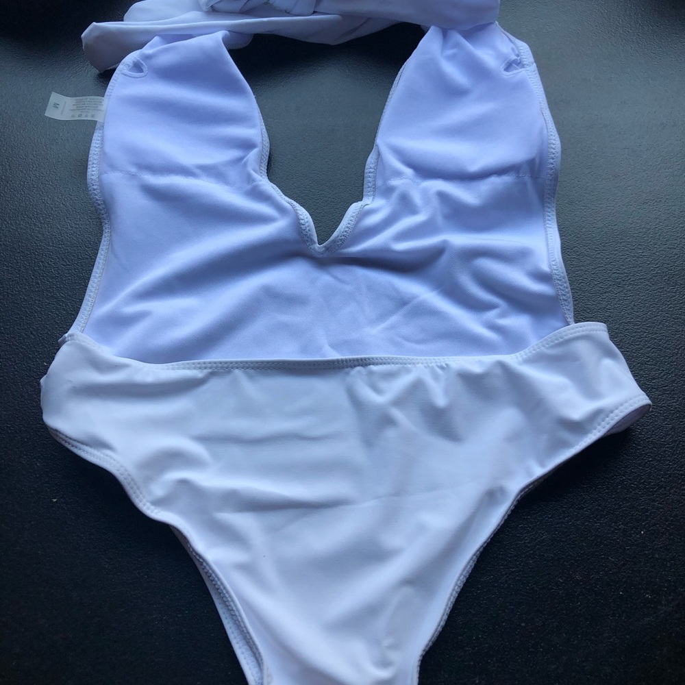Cross Cross Plunging One-Piece Swimsuit - Picture 7 of 7